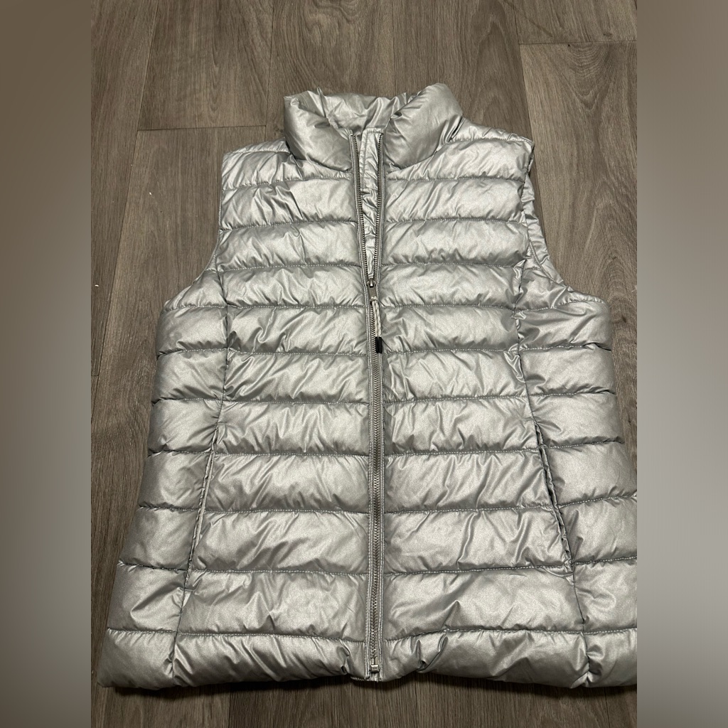 Gap Silver Puffer Vest Sz S Preowned
